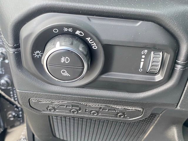 New 2026 Jeep Gladiator Mojave image 25