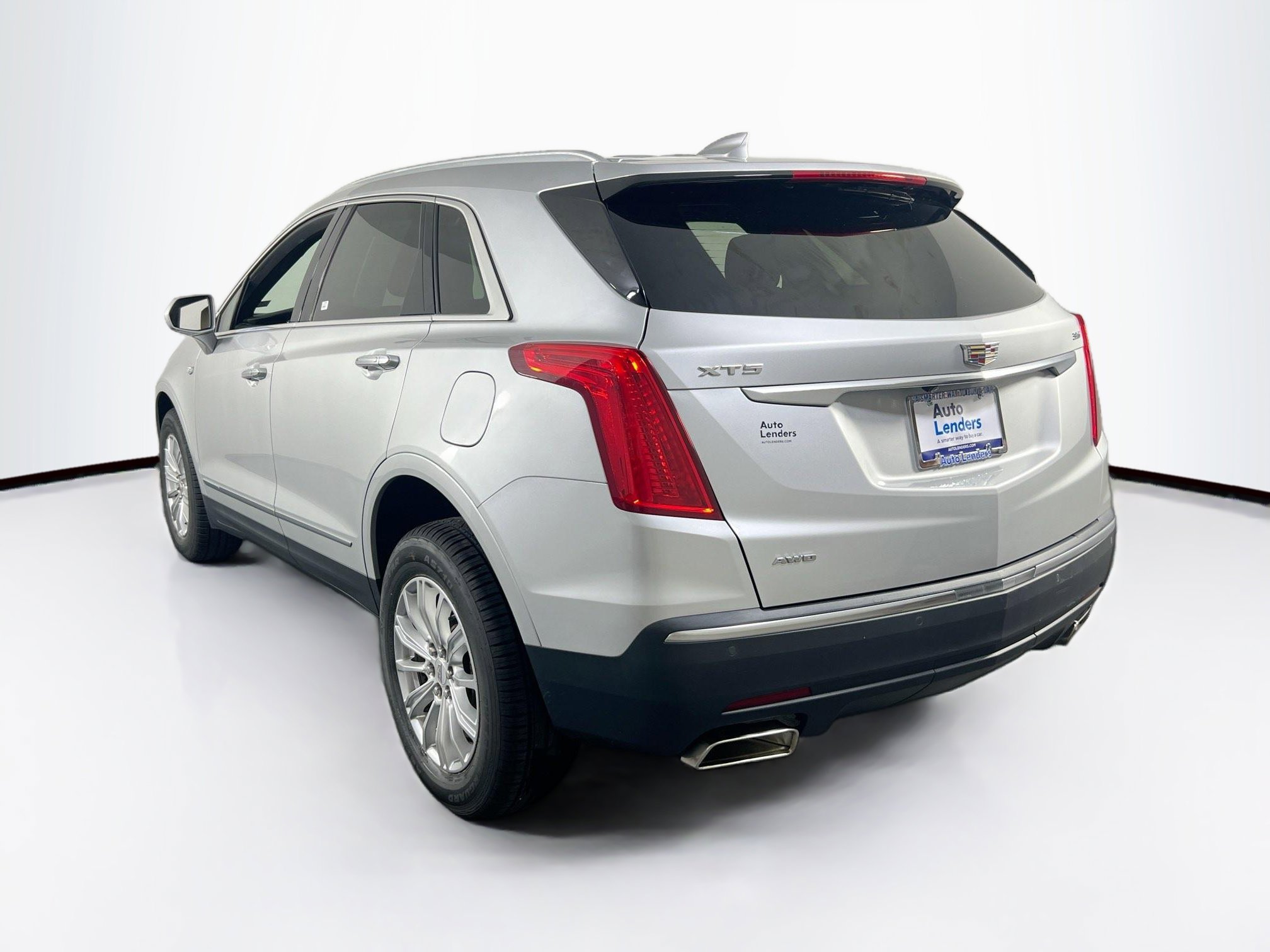 Used 2018 Cadillac XT5 AWD image 7