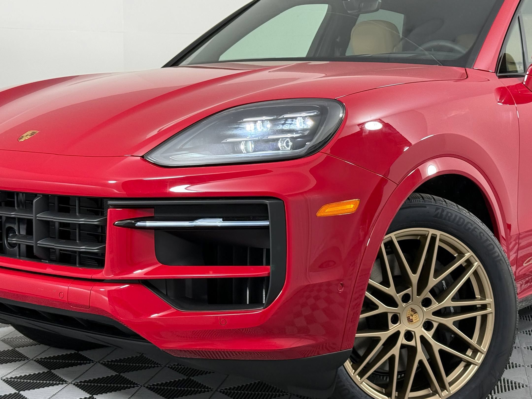Certified 2026 Porsche Cayenne AWD/4WD image 12