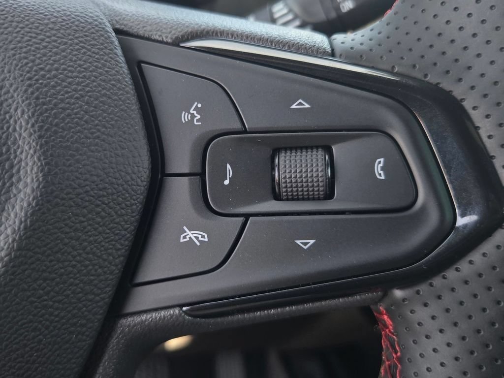 New 2026 Chevrolet Trax RS w/ Driver Confidence Package FWD image 18