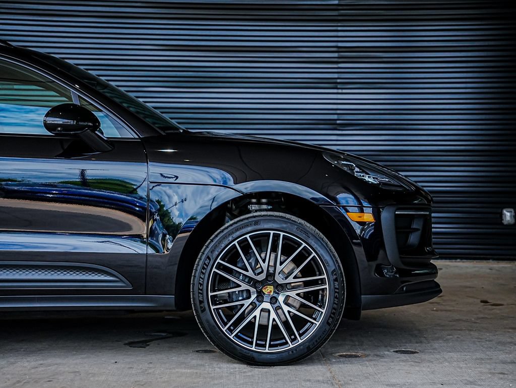 New 2026 Porsche Macan AWD/4WD image 11
