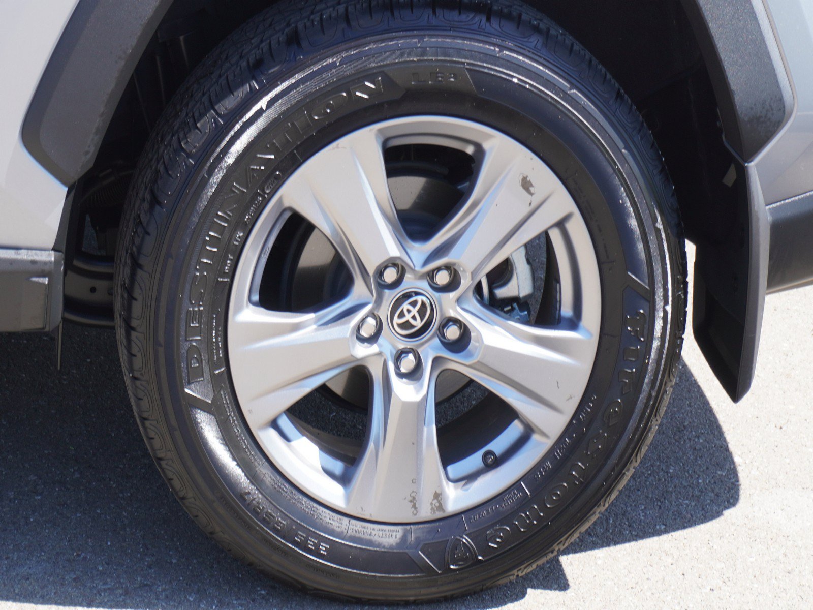 Used 2024 Toyota RAV4 LE AWD/4WD image 7