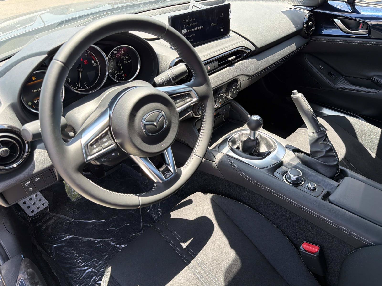 New 2026 MAZDA MX-5 Miata Club w/ Interior Package RWD image 7