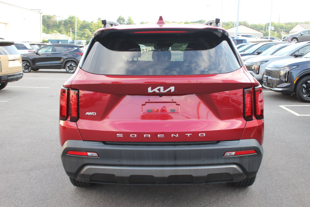 Used 2022 Kia Sorento S AWD/4WD image 32