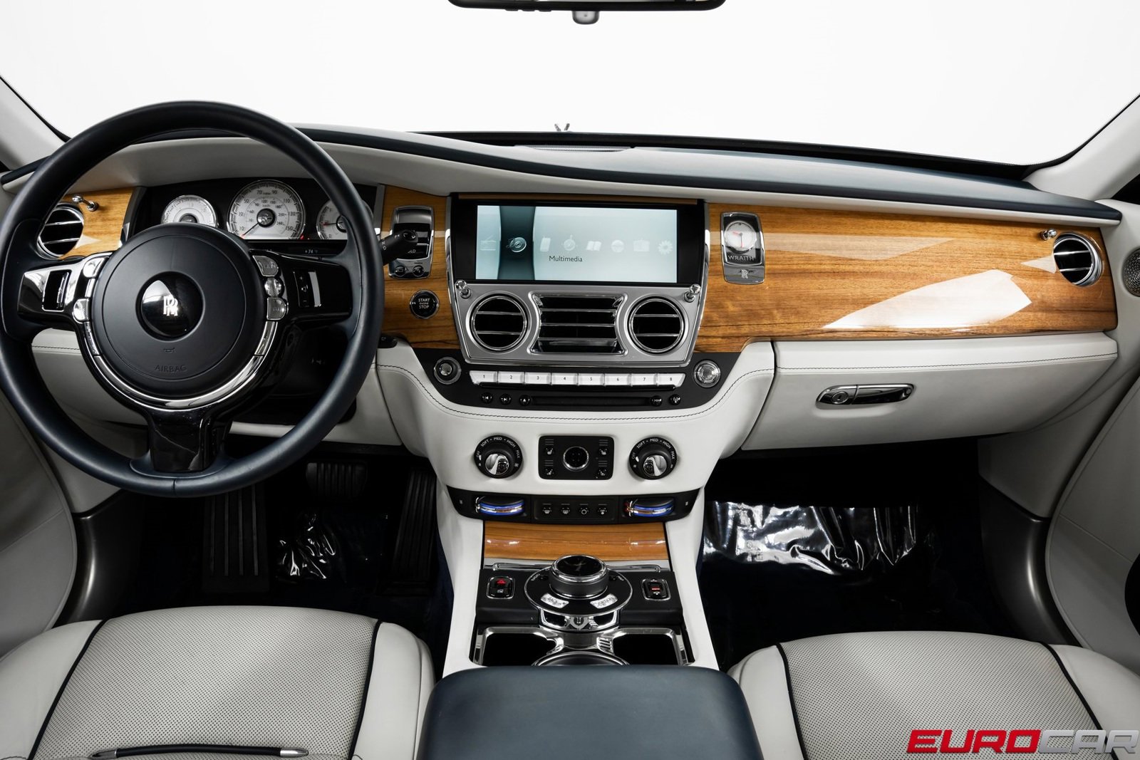 Used 2017 Rolls-Royce Wraith image 24