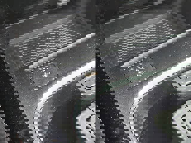 Used 2025 Mercedes-Benz CLA 35 AMG 4MATIC image 32