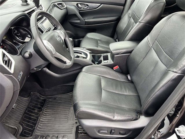 Used 2016 Nissan Rogue SL w/ SL Premium Package image 20