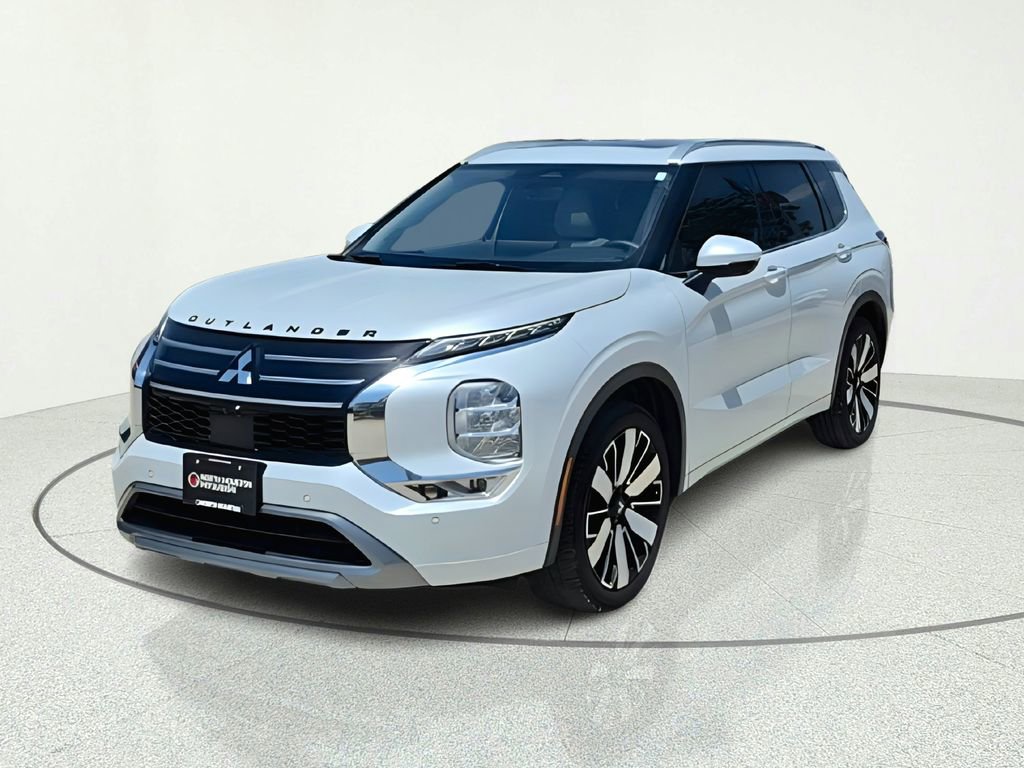 Used 2025 Mitsubishi Outlander SEL