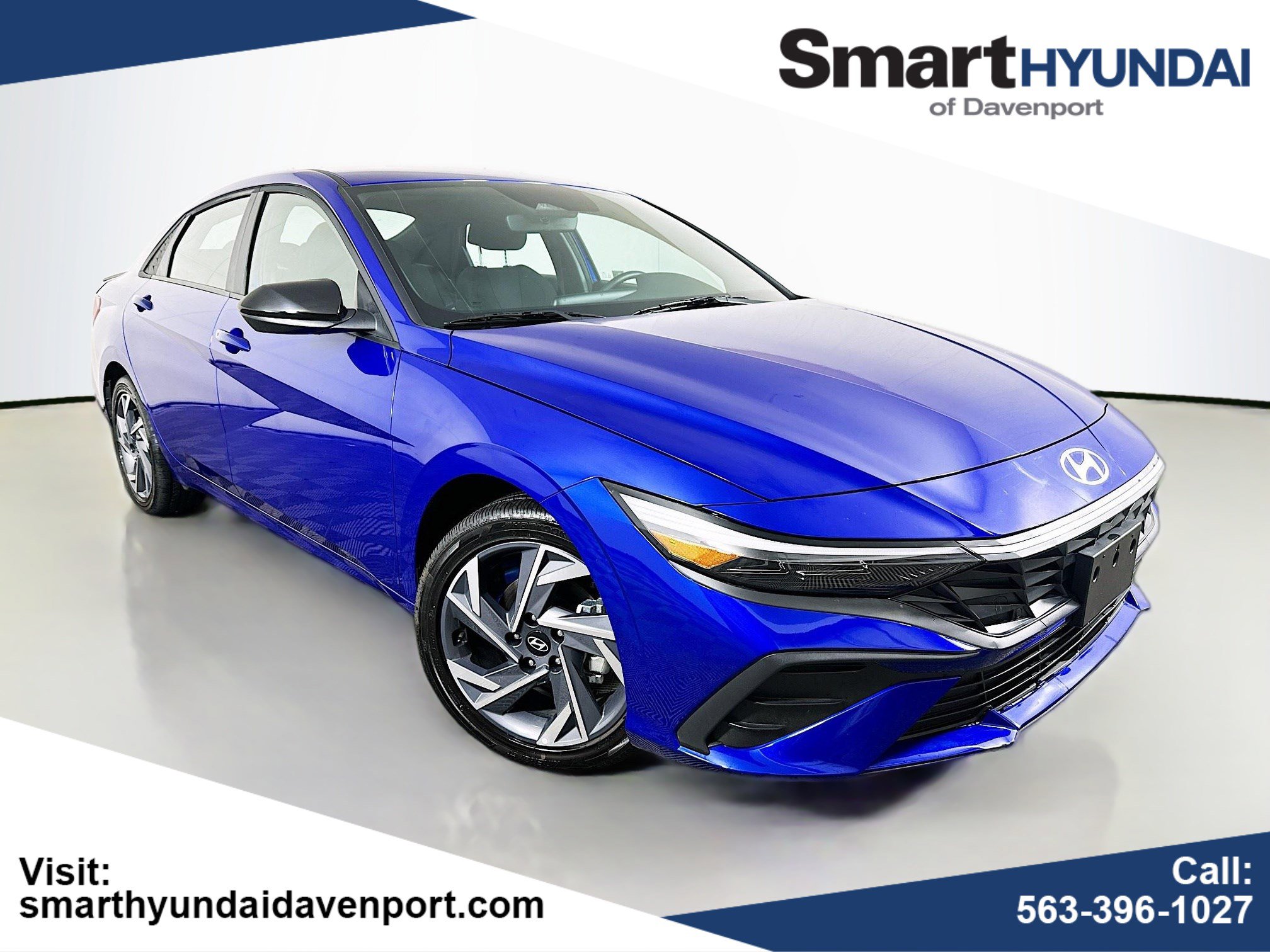 Certified 2025 Hyundai Elantra Sport w/ Cargo Package FWD image 1