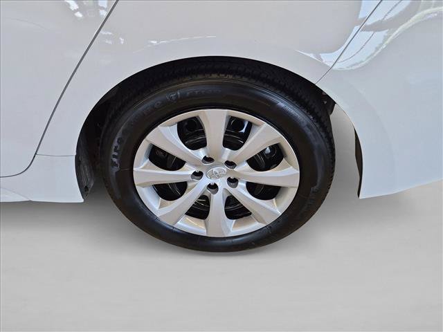 Used 2025 Toyota Corolla LE FWD image 22
