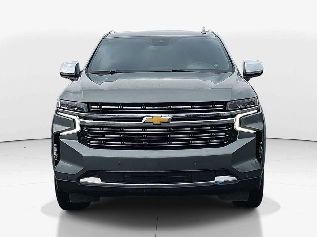 Used 2023 Chevrolet Suburban Premier image 11