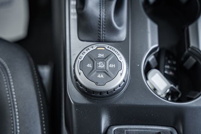 New 2026 Ford Bronco Big Bend w/ Black Diamond Package AWD/4WD image 38