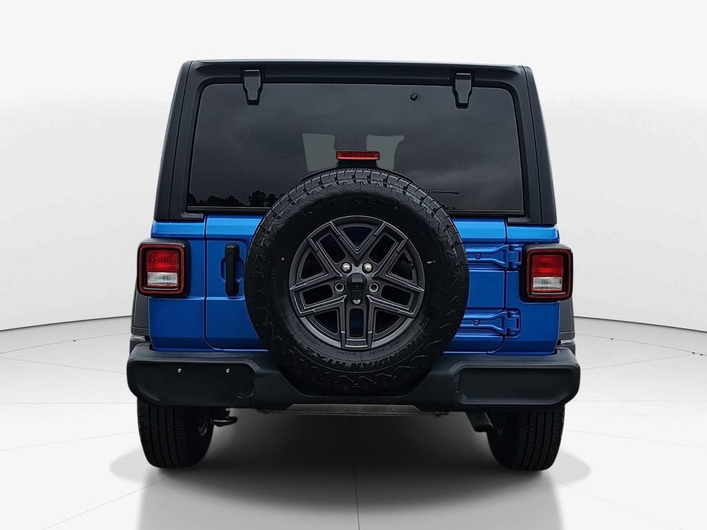 Used 2024 Jeep Wrangler Unlimited Sport AWD/4WD image 7