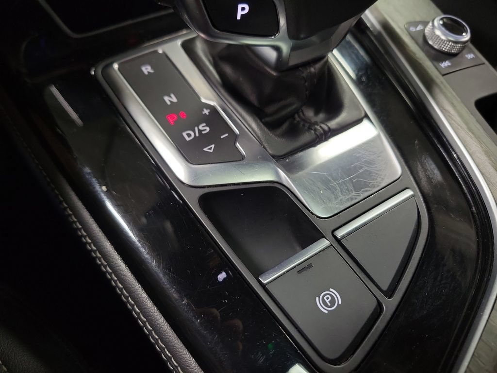 Used 2023 Audi A4 2.0T Premium Plus AWD/4WD image 16