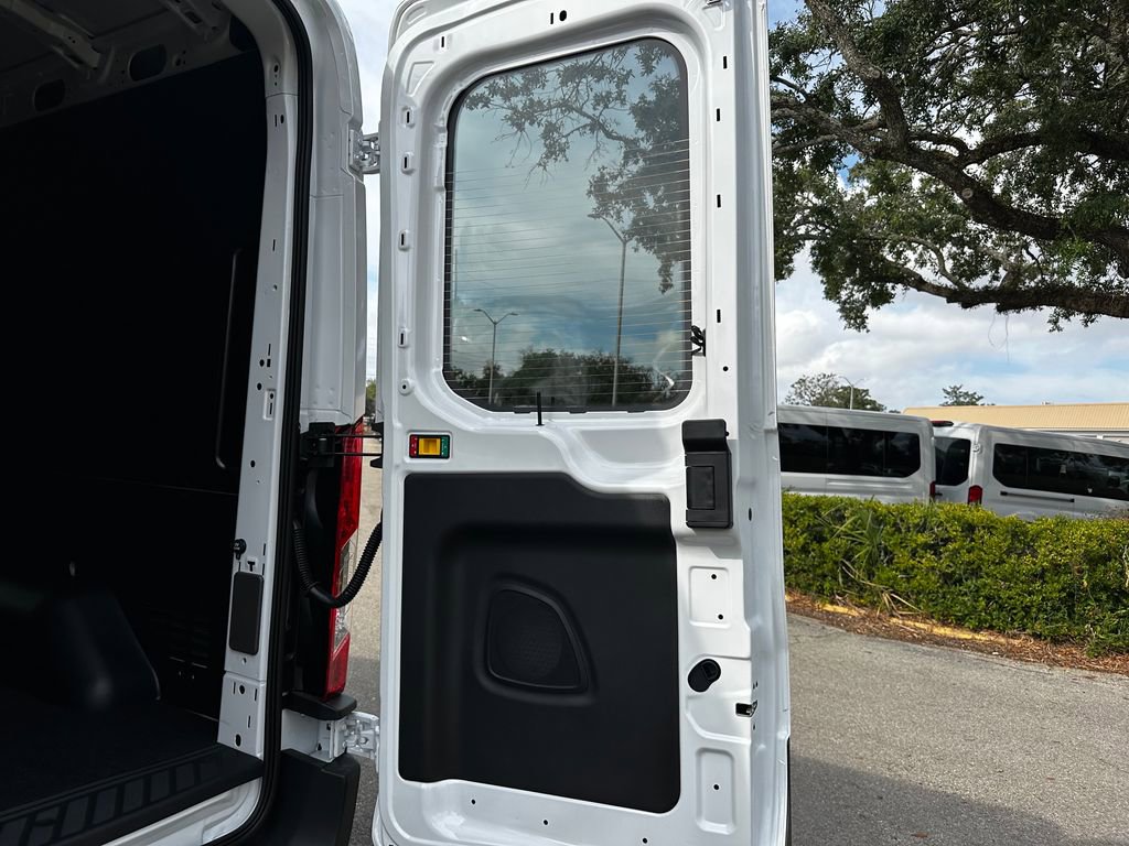 New 2026 Ford Transit 250 148 Medium Roof w/ Load Area Protection Package image 37
