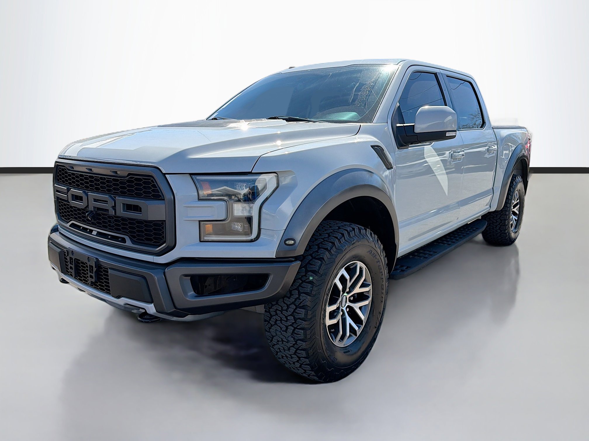 Used 2017 Ford F150 Raptor w/ Equipment Group 802A Luxury image 7