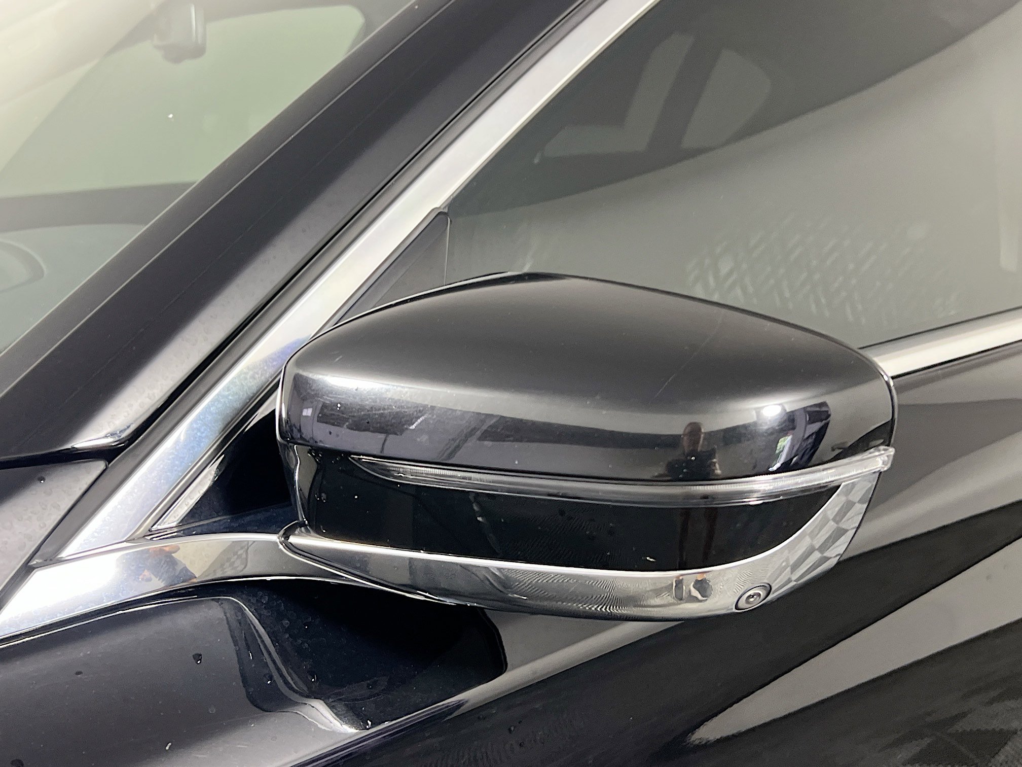 Used 2022 BMW 740i xDrive w/ Premium Package image 12