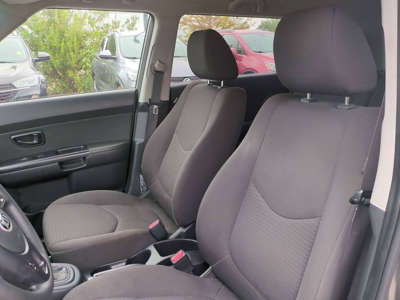 Used 2013 Kia Soul FWD image 16