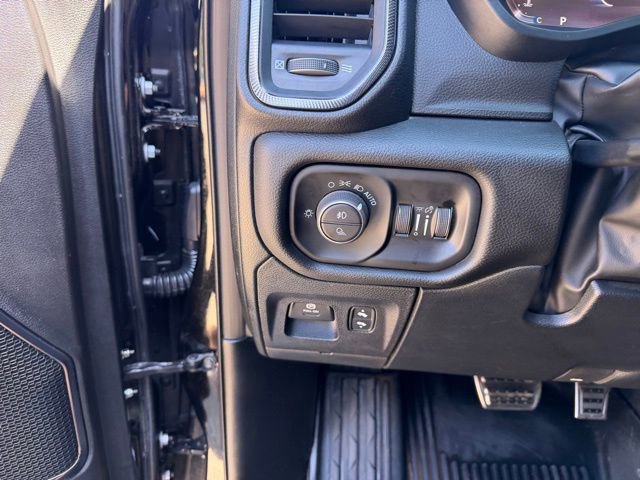 Used 2025 RAM 1500 RHO AWD/4WD image 19