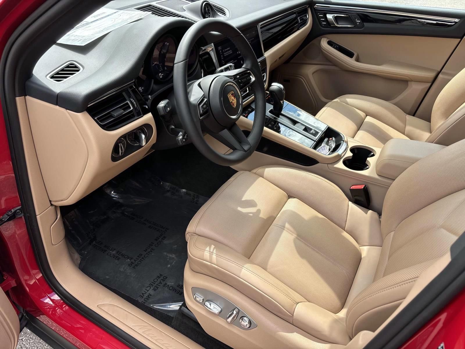 Used 2026 Porsche Macan image 19