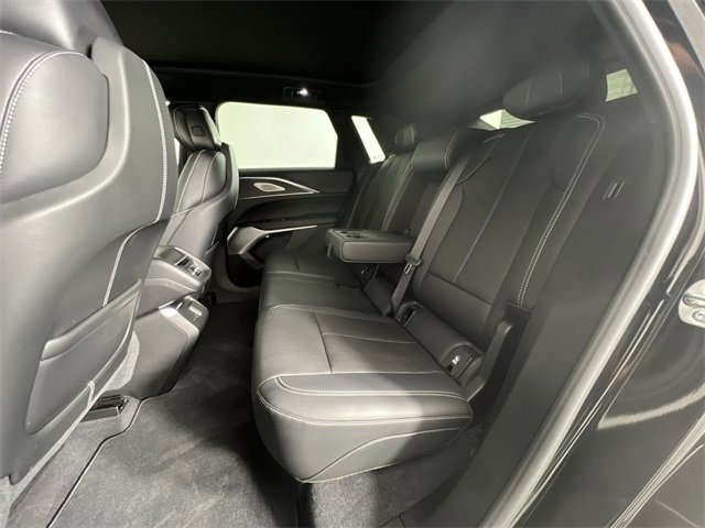 Used 2024 Cadillac Lyriq Sport image 26