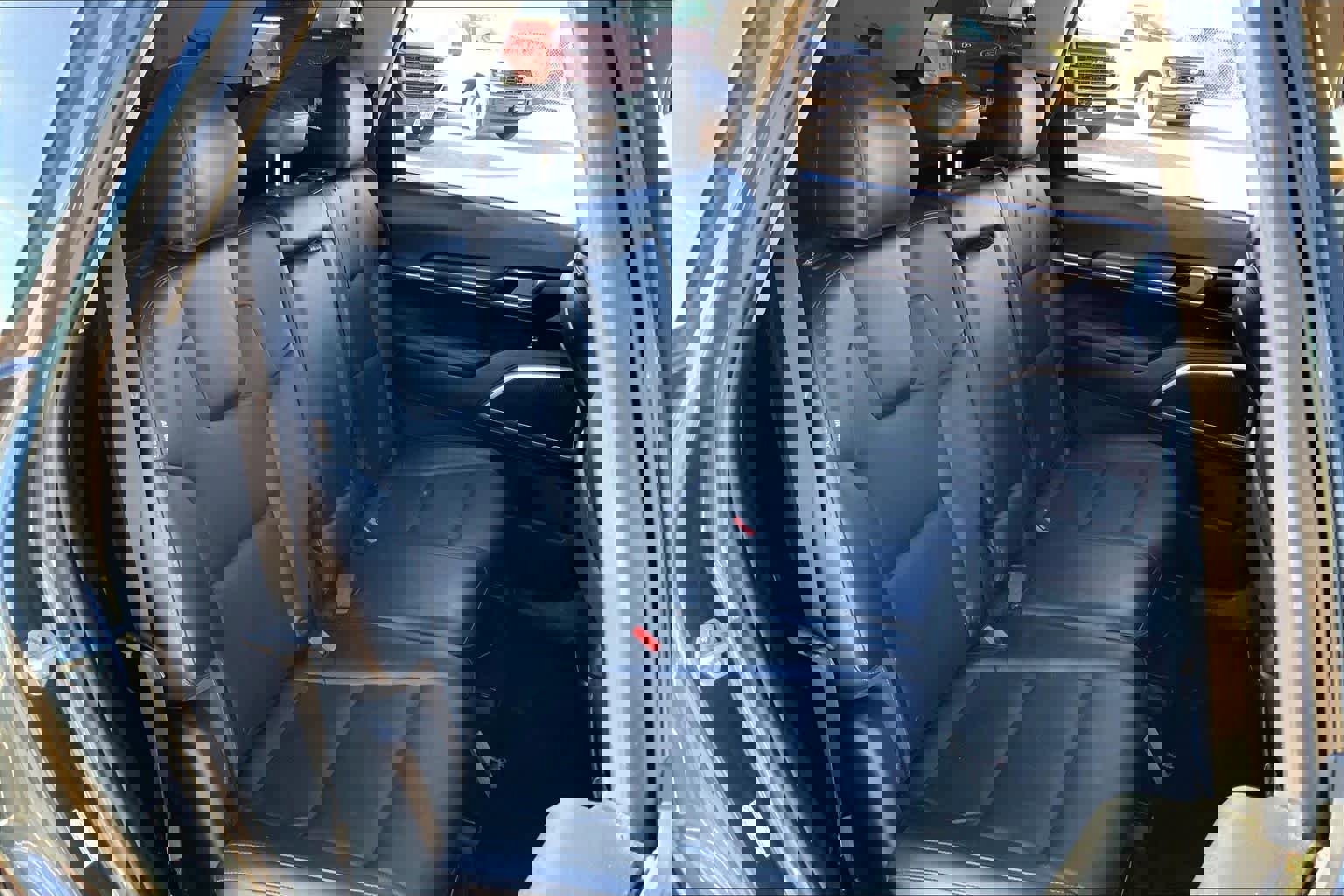 Used 2023 Kia Telluride LX image 37