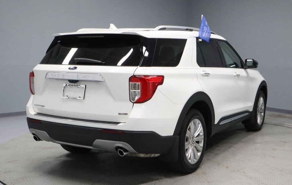 Certified 2022 Ford Explorer Limited w/ Hybrid Equipment Group 310A image 11