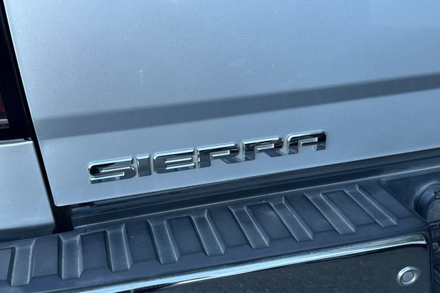 Used 2018 GMC Sierra 1500 SLT AWD/4WD image 5