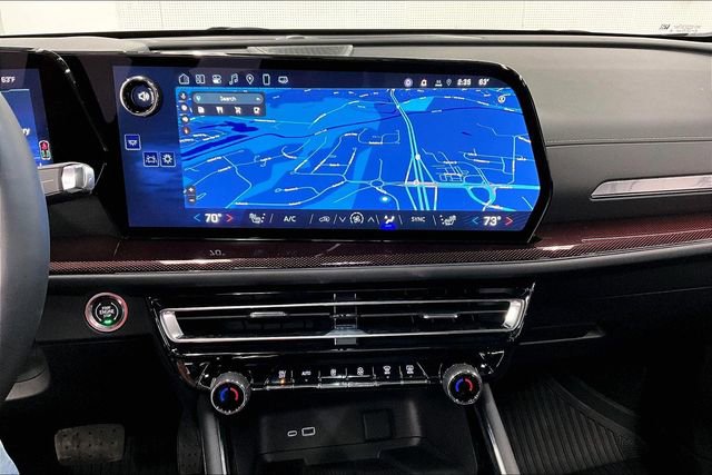 Used 2025 Chevrolet Traverse Z71 w/ Enhanced Driving Package image 31