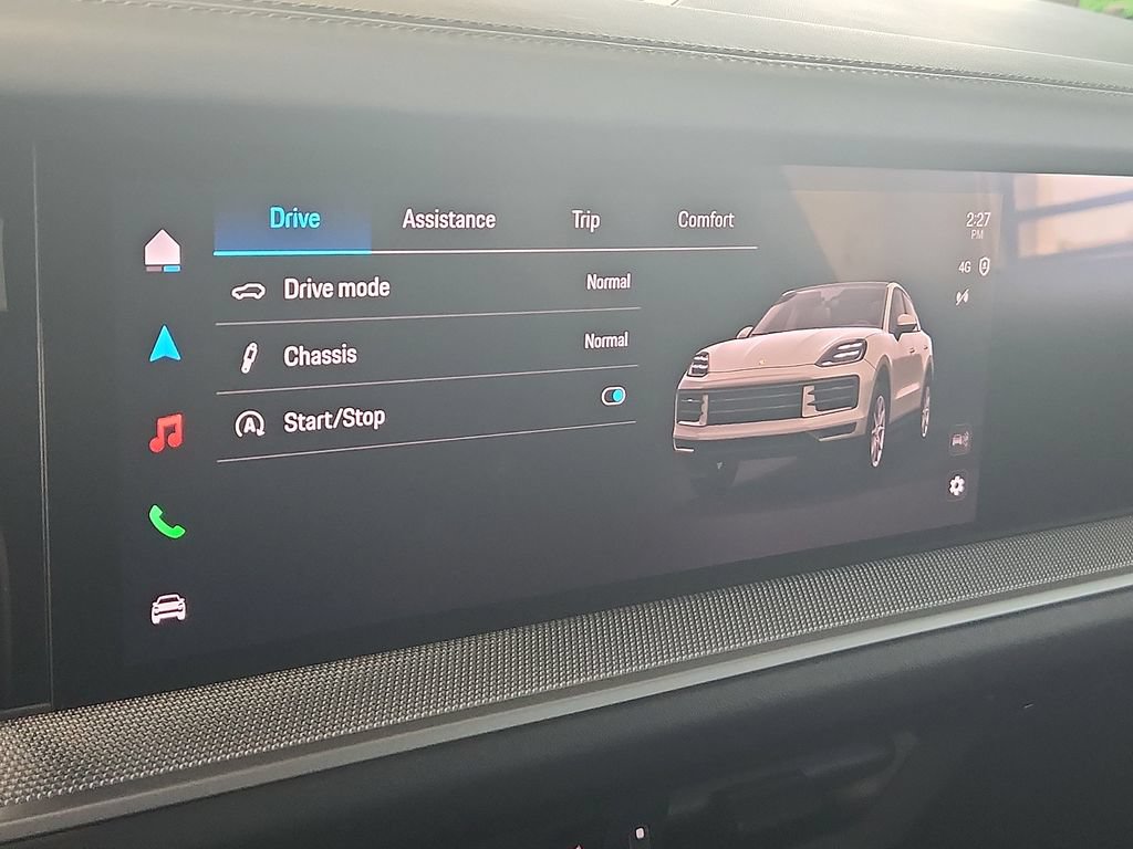 New 2026 Porsche Cayenne Coupe AWD/4WD image 24