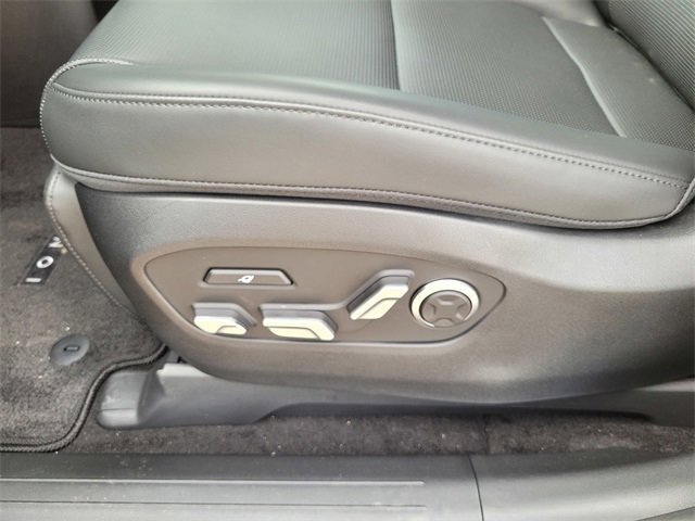 New 2026 Hyundai Ioniq 9 Limited image 13