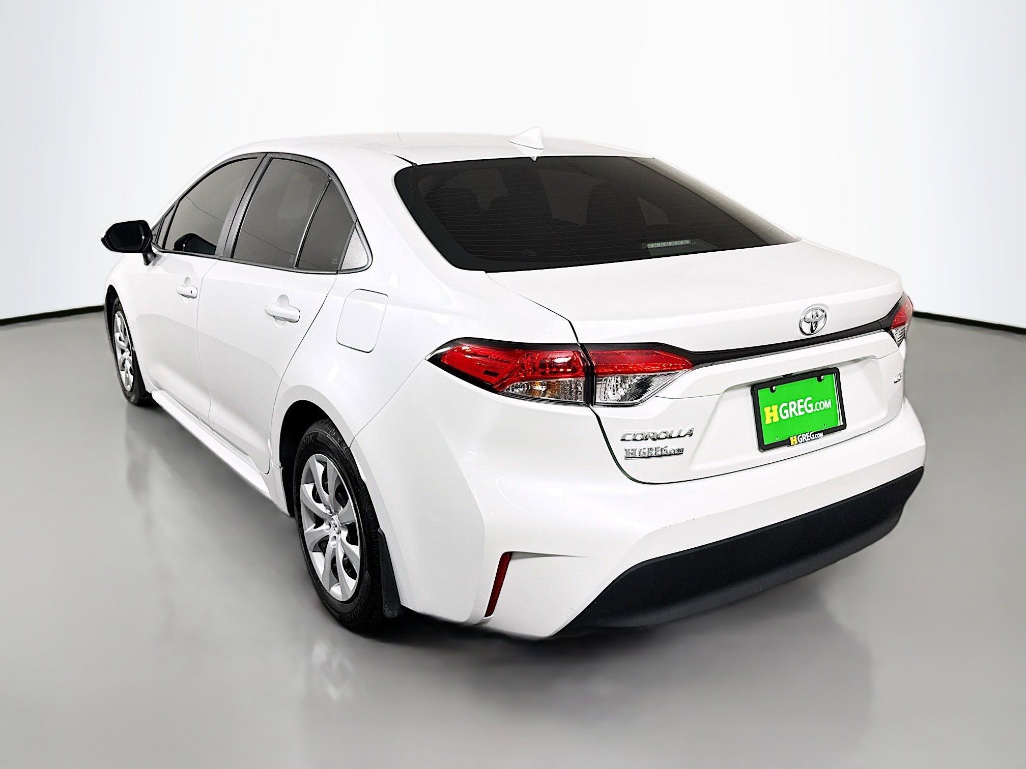 Used 2025 Toyota Corolla LE image 7