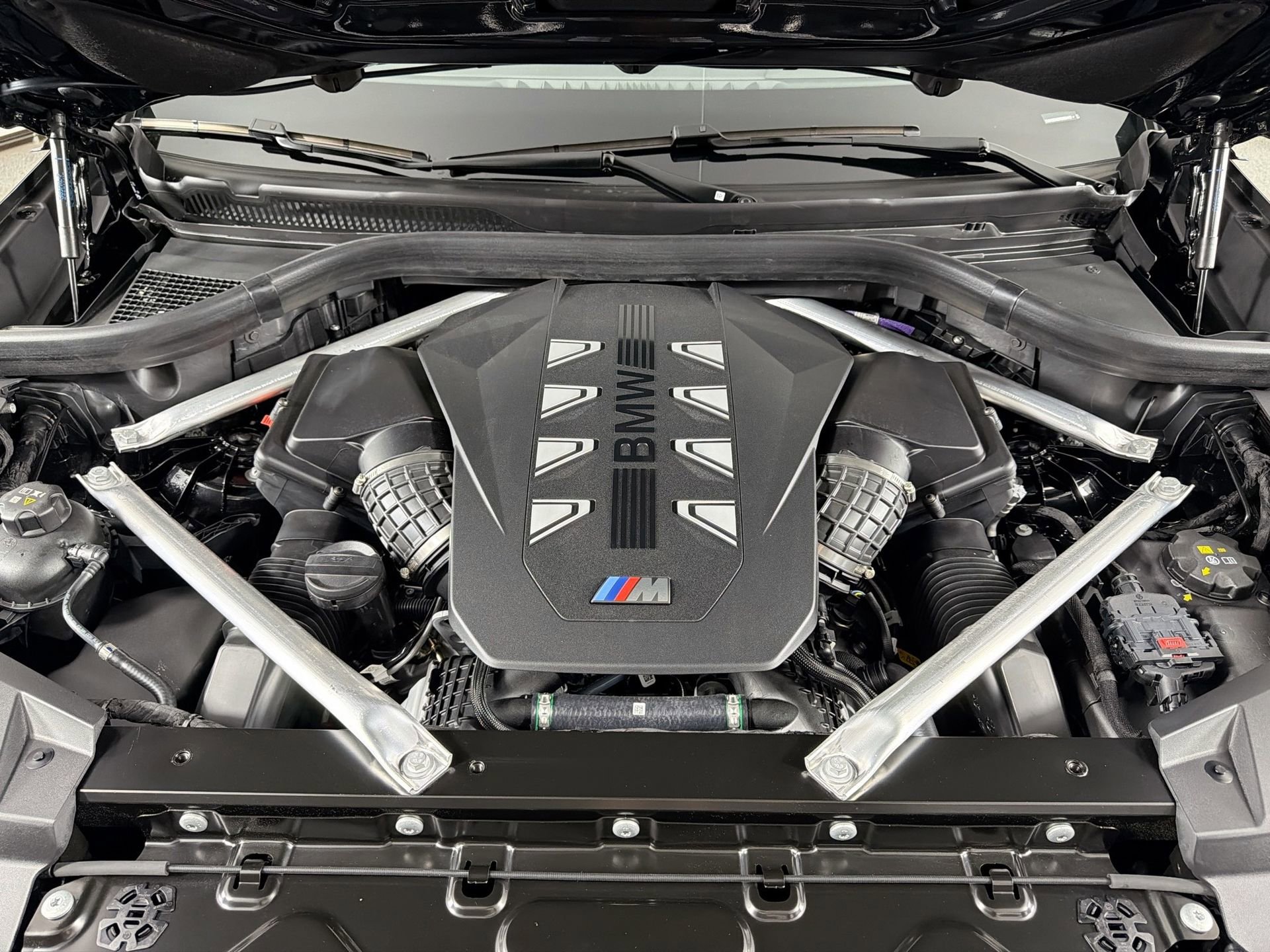 New 2026 BMW X6 M60i image 32