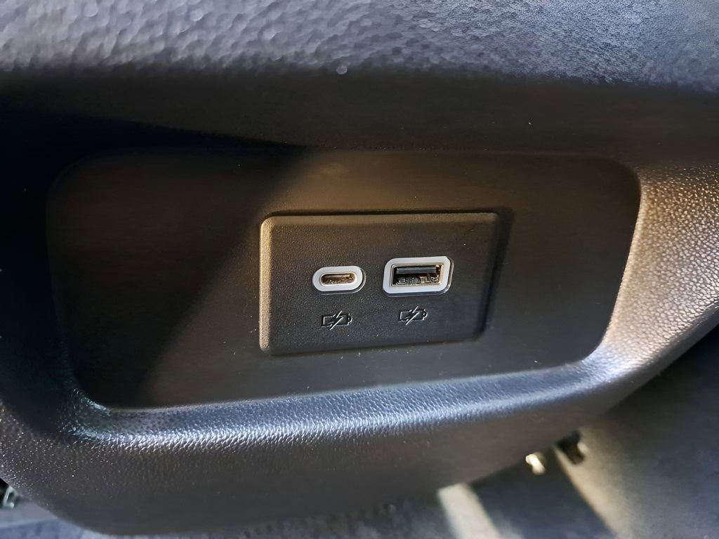 Used 2021 Cadillac XT5 Premium Luxury w/ LPO, Floor Liner Package image 11