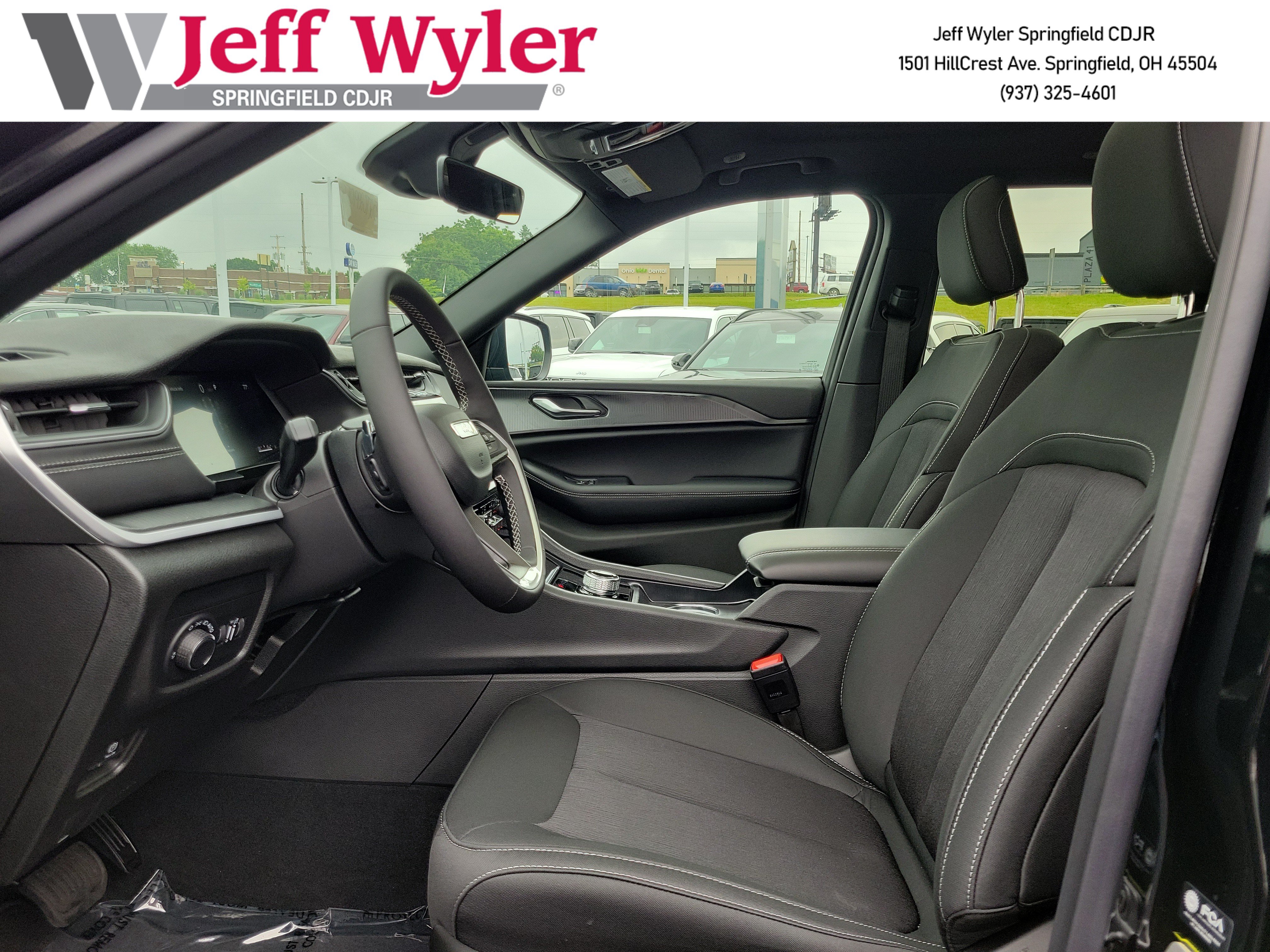 New 2026 Jeep Grand Cherokee Laredo X AWD/4WD image 15