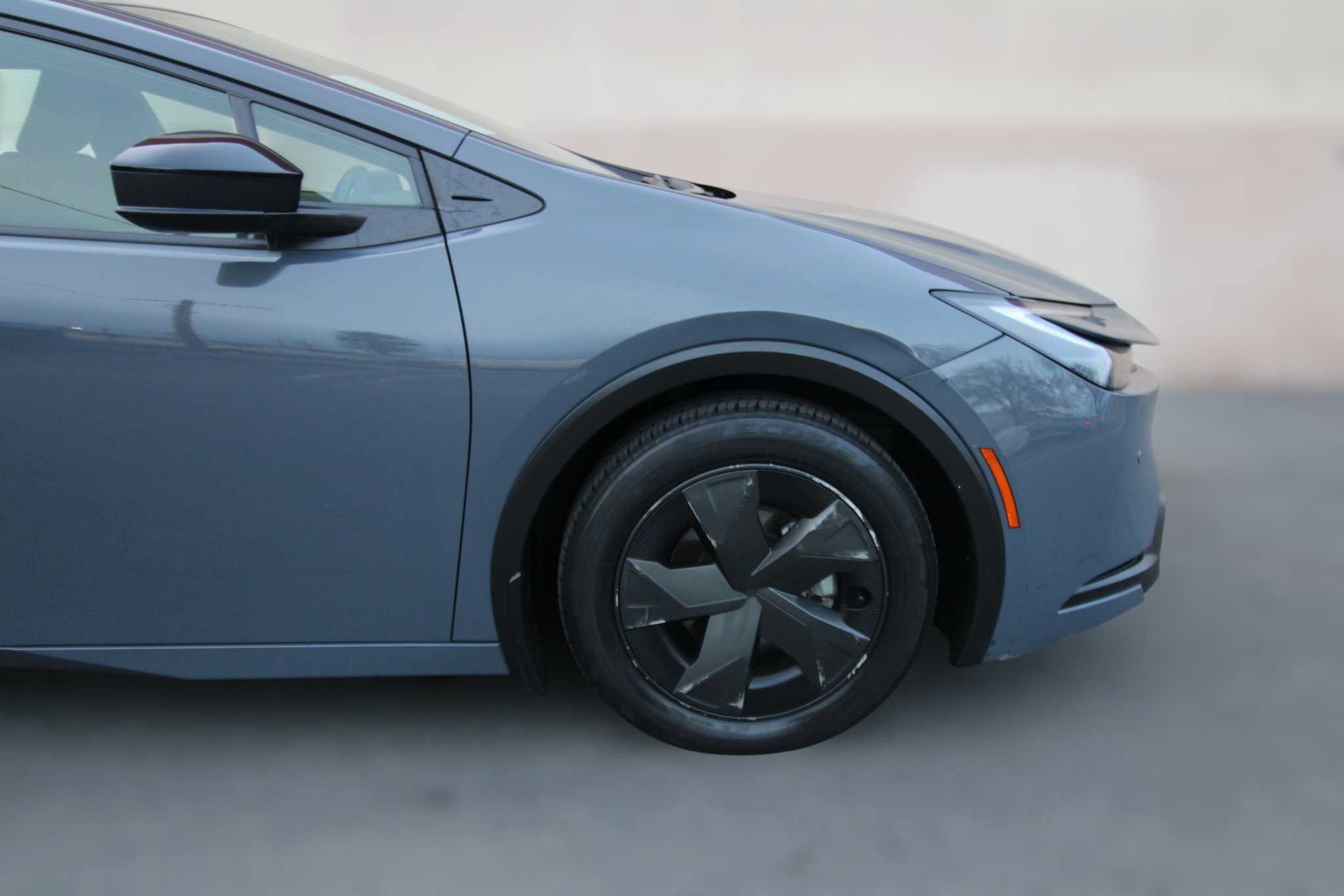 Used 2023 Toyota Prius LE image 4