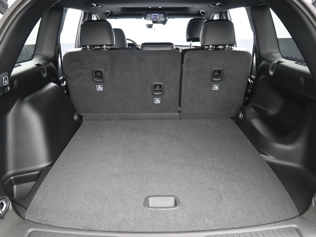 New 2026 Jeep Grand Cherokee Laredo image 14