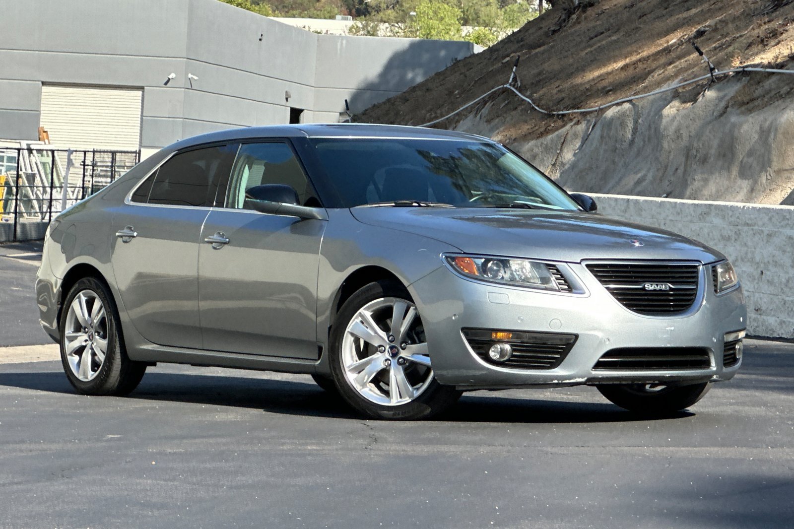 Used 2011 Saab 9-5 Turbo4 Premium FWD image 2