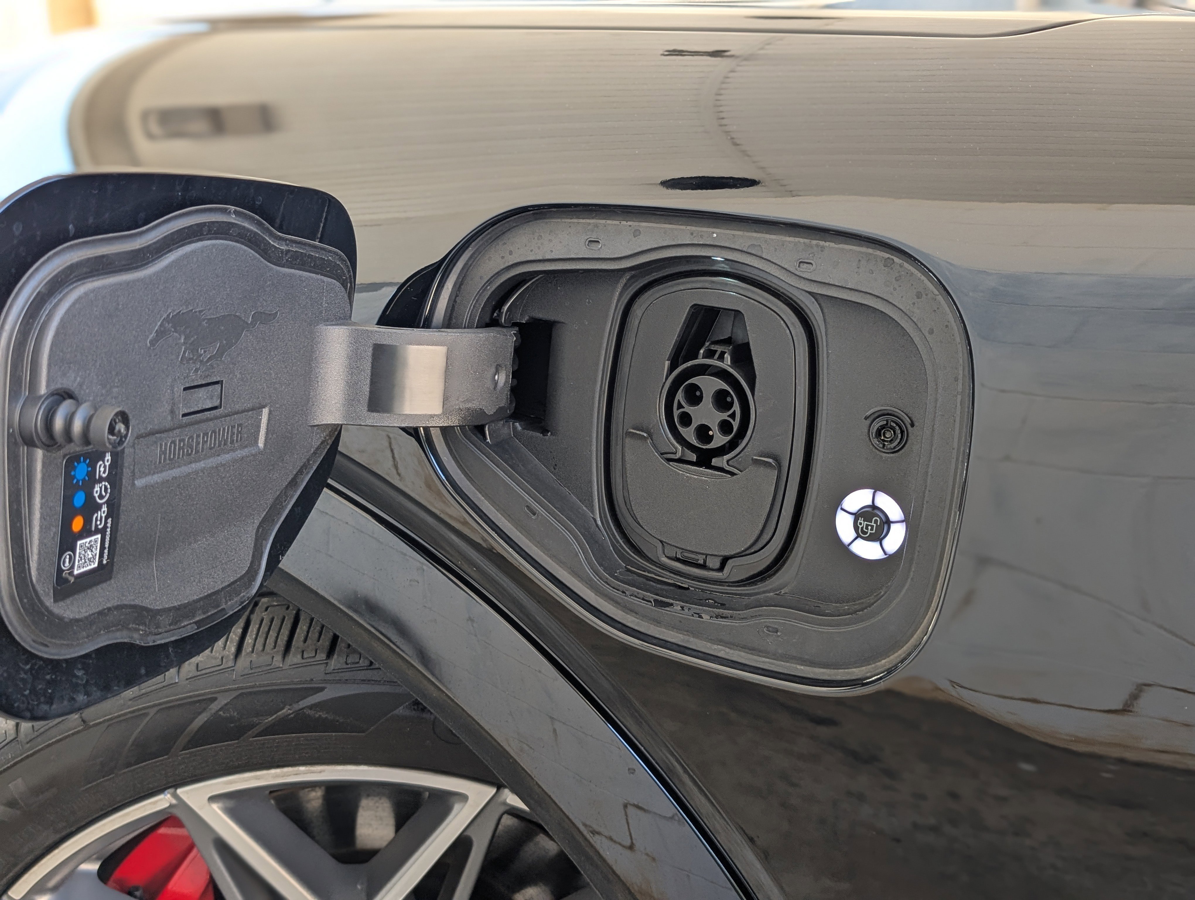 Used 2025 Ford Mustang Mach-E GT image 39