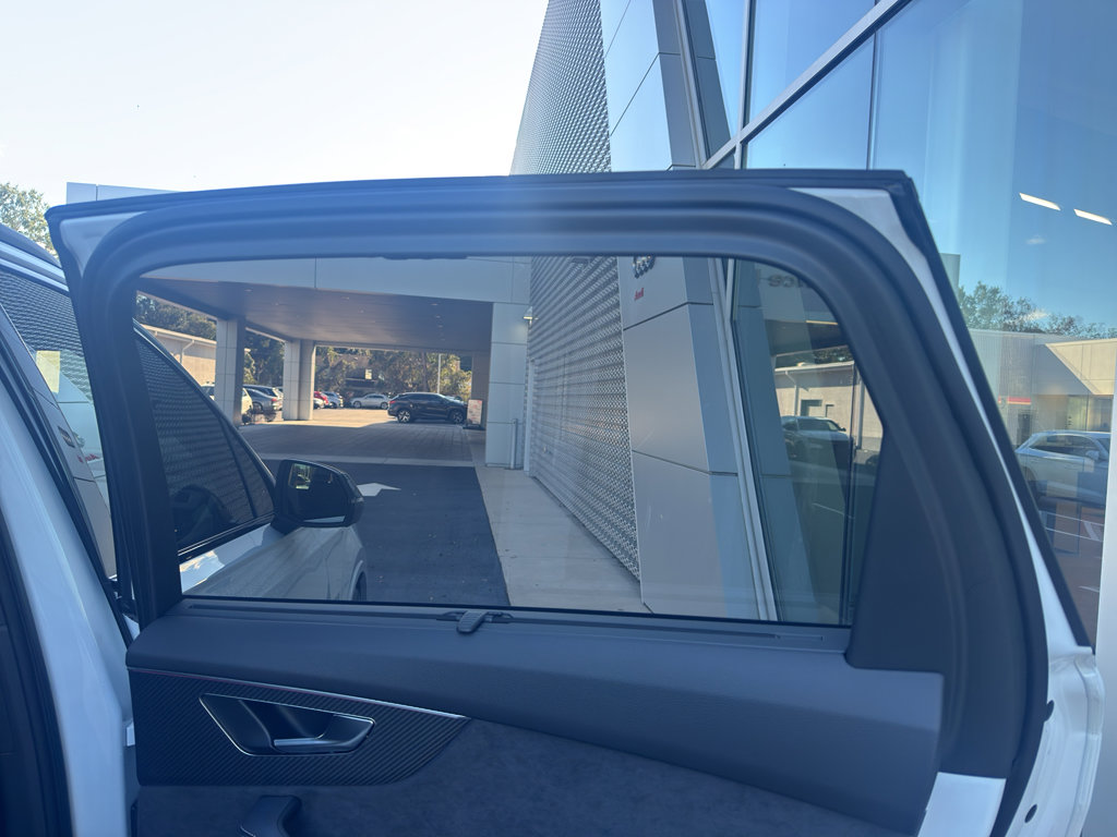 New 2026 Audi SQ7 Premium Plus image 16