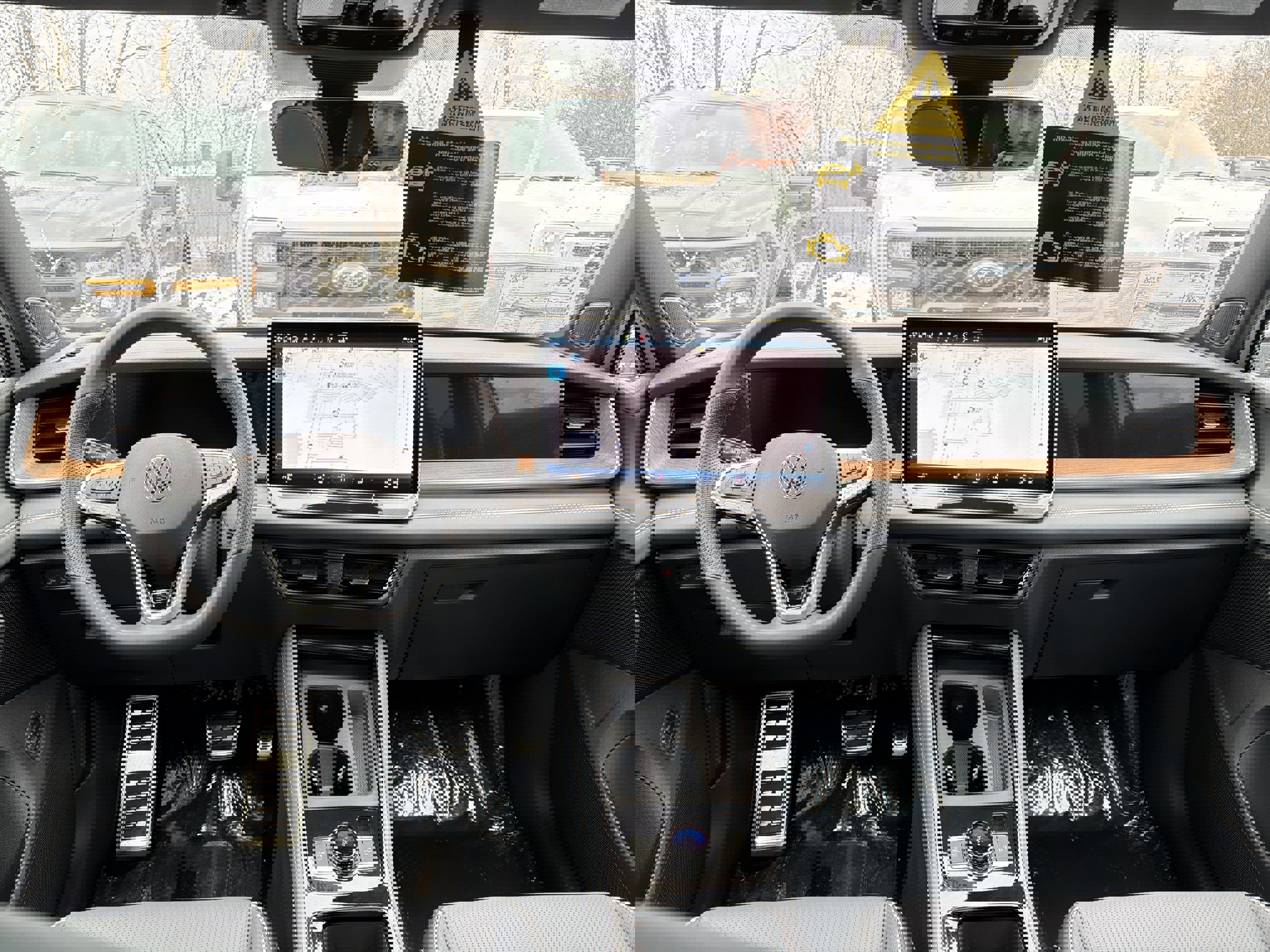 New 2026 Volkswagen Tiguan SEL R-Line image 12