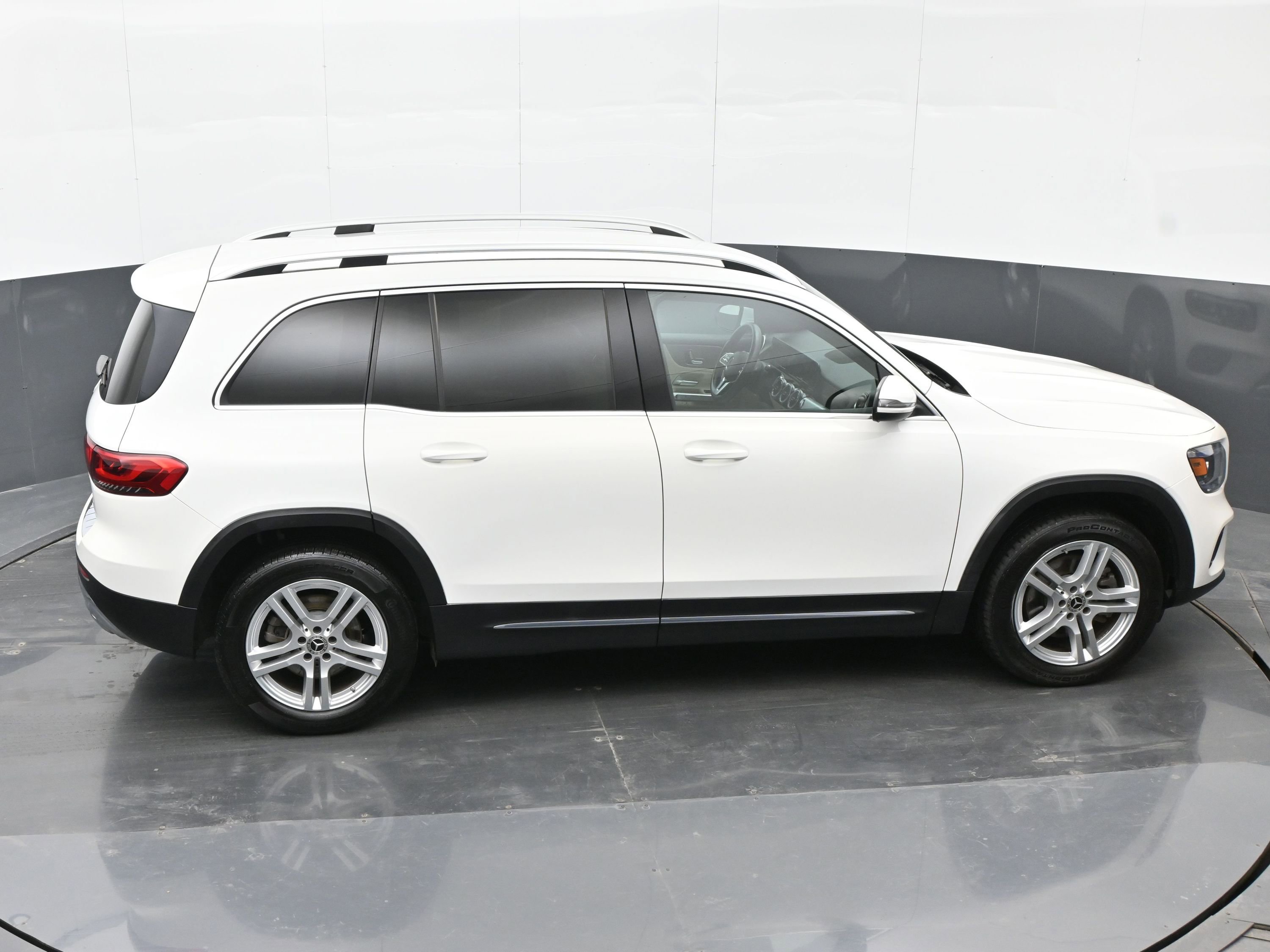 Used 2020 Mercedes-Benz GLB 250 image 34