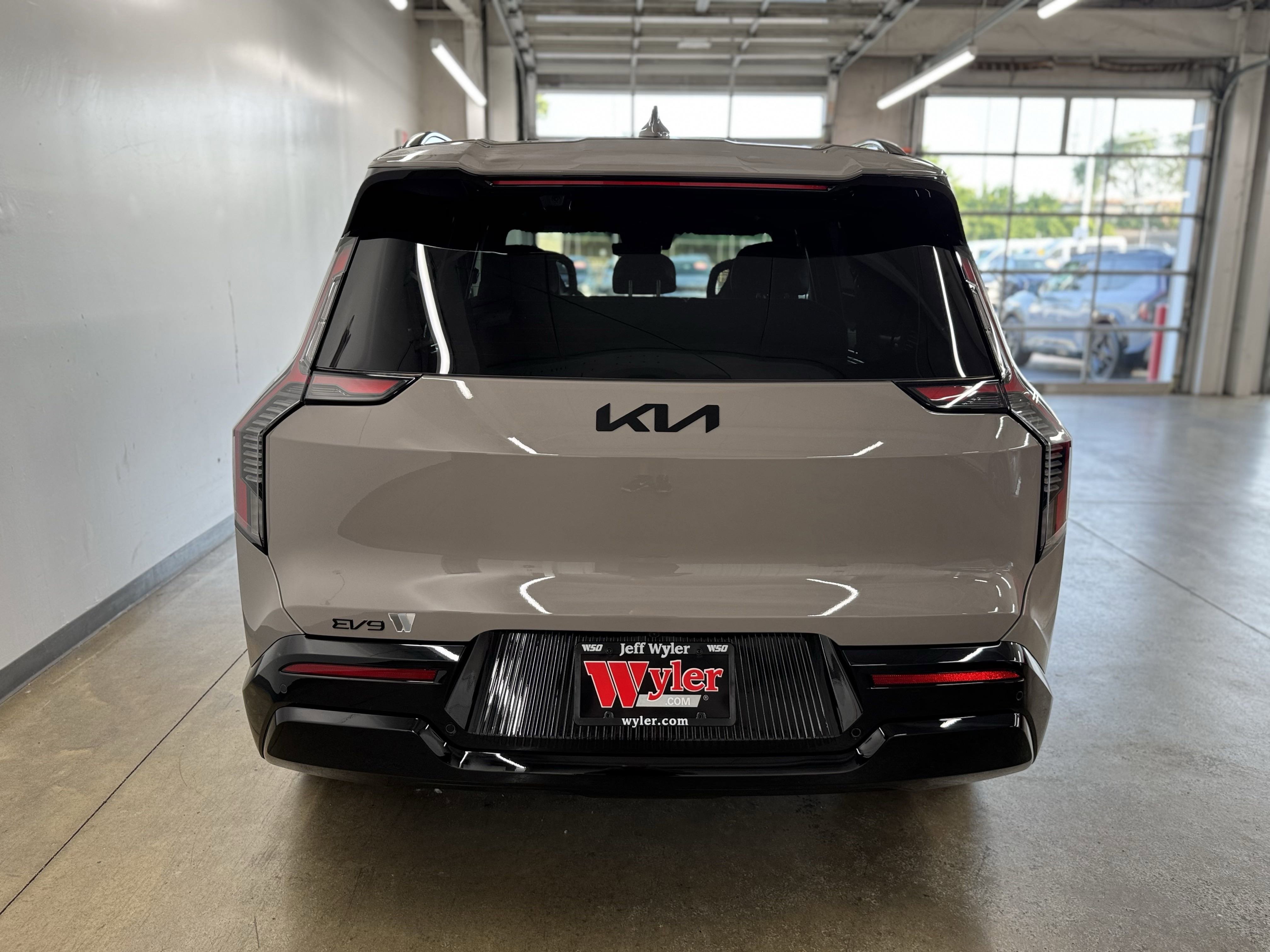 New 2026 Kia EV9 Land w/ Nightfall Edition Package image 9