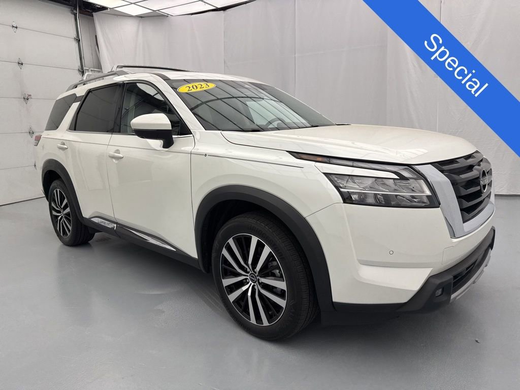 Used 2023 Nissan Pathfinder Platinum