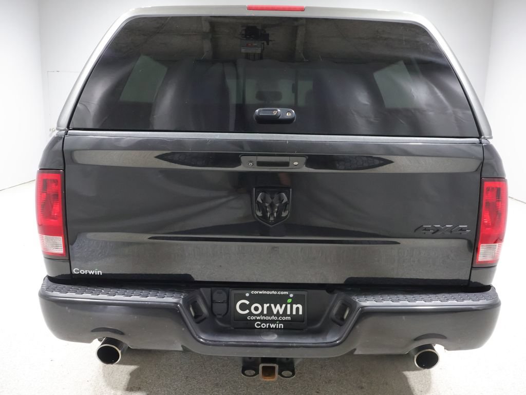 Used 2016 RAM 1500 Express w/ Black Ram 1500 Express Group AWD/4WD image 3