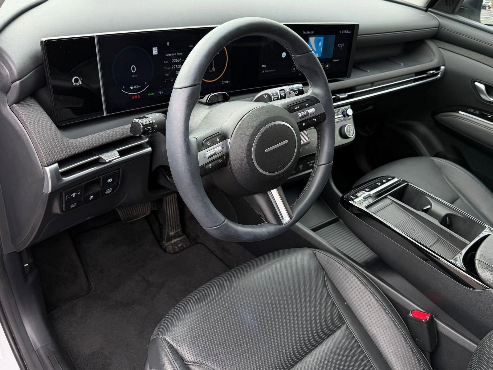 Used 2025 Hyundai Tucson Limited image 4