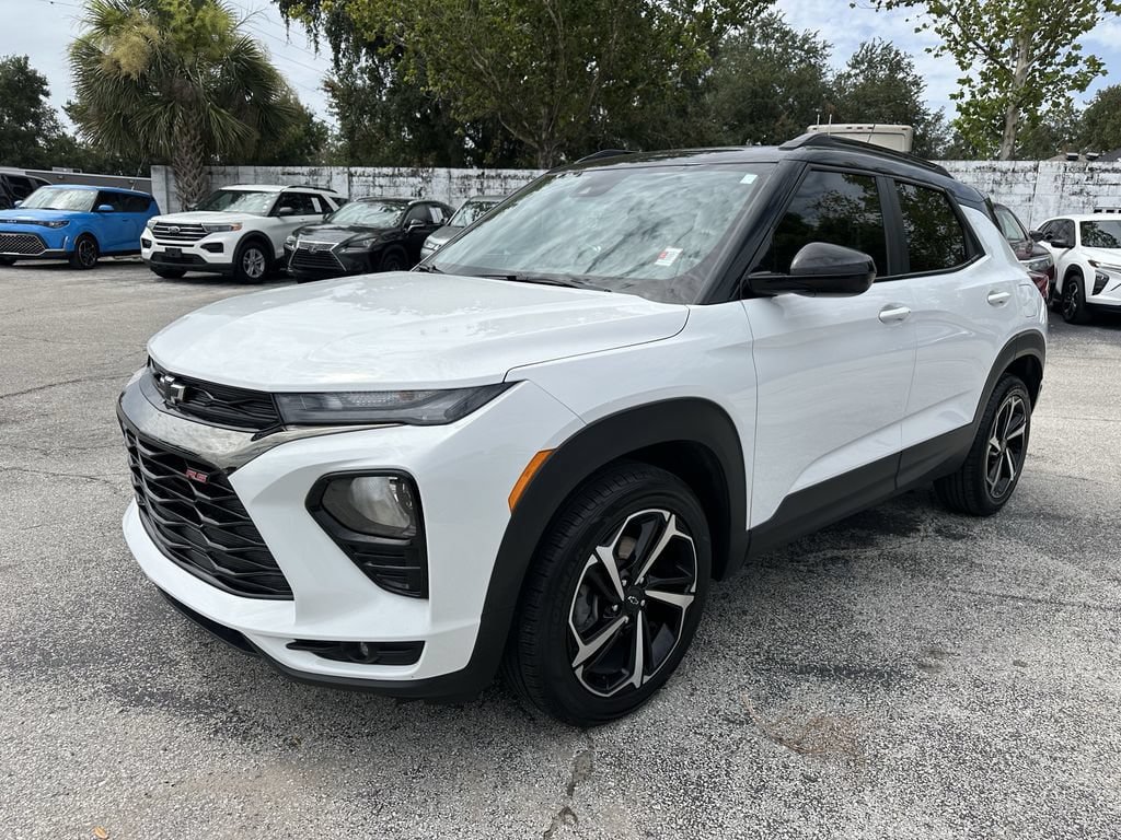 Used 2023 Chevrolet TrailBlazer RS w/ Convenience Package FWD image 9