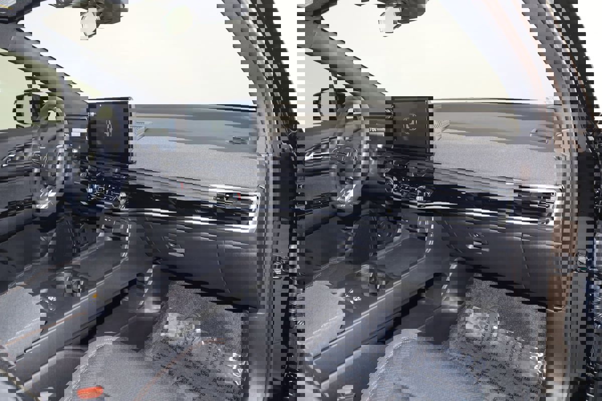 Used 2024 Honda Prologue EX image 42