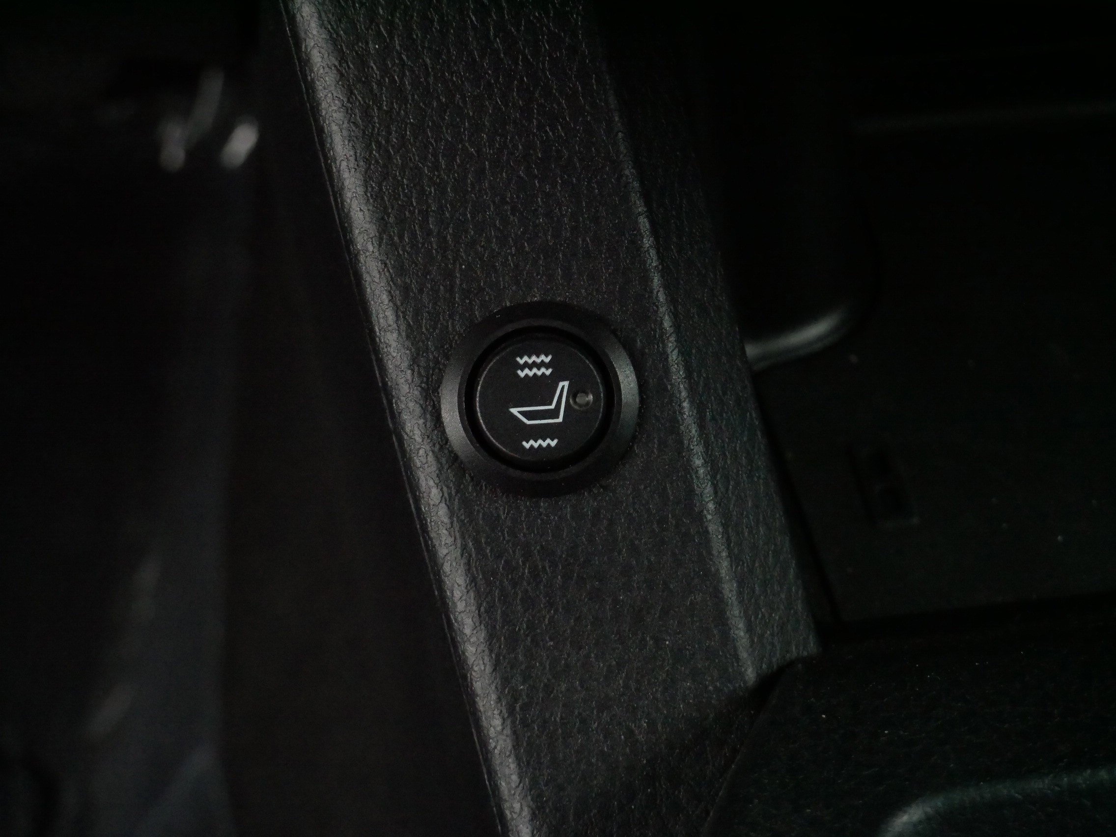 Used 2019 Toyota Tacoma TRD Sport AWD/4WD image 30