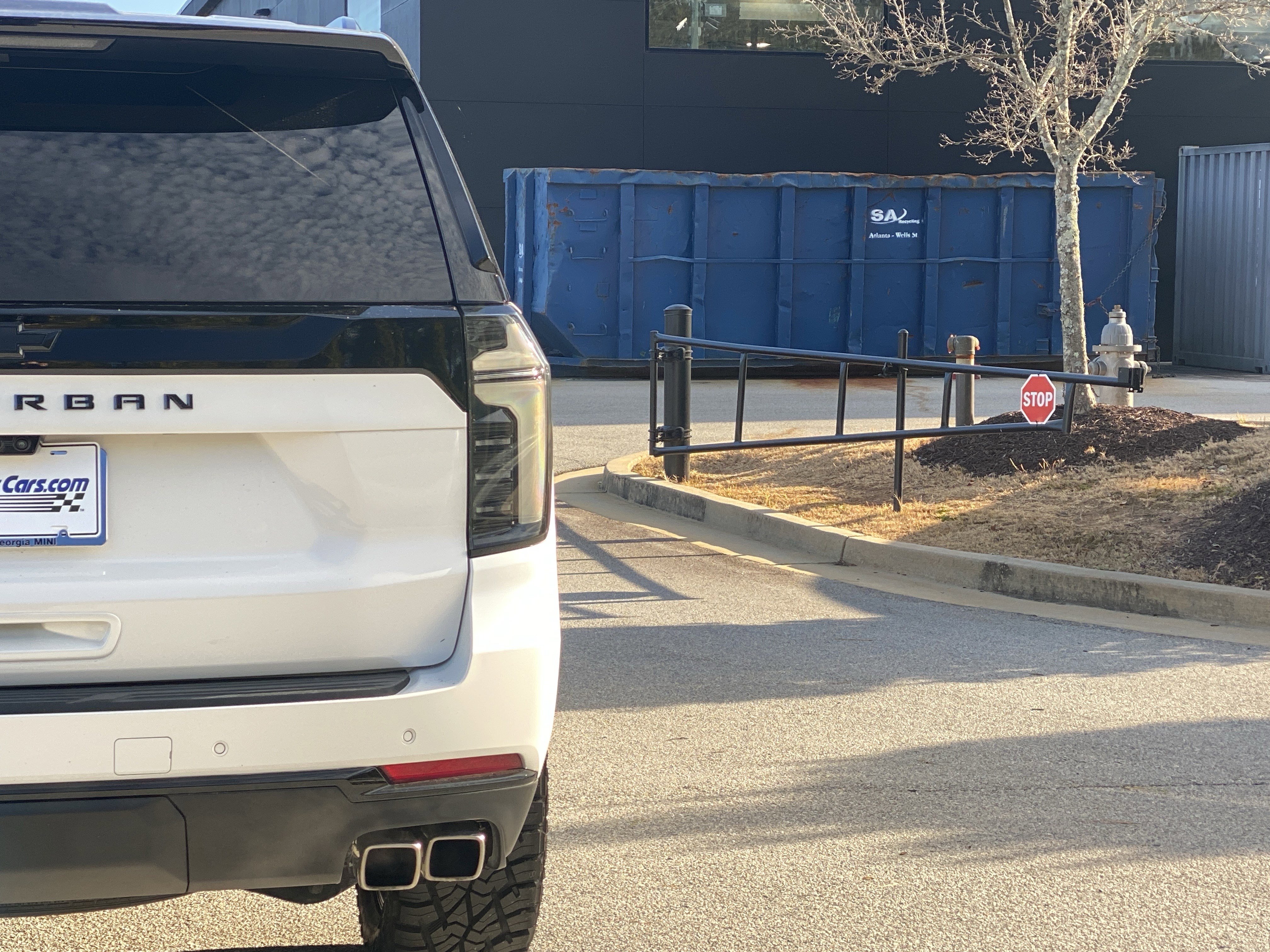 Used 2025 Chevrolet Suburban High Country image 23